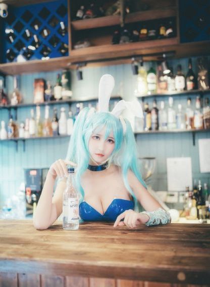 泰国哺乳标清_标清
