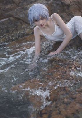 天海翼女教师无删减版电影